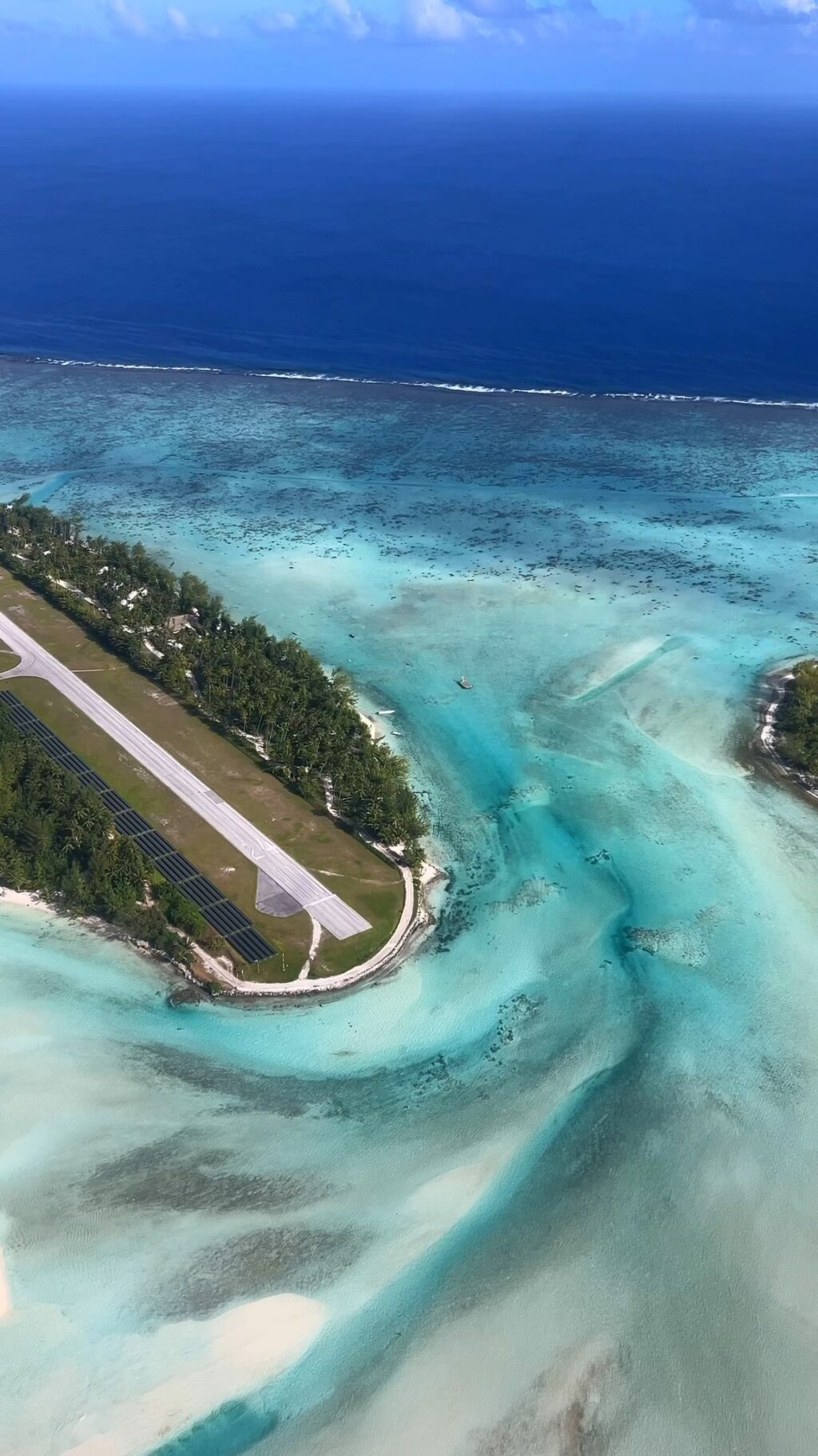 Instagram post from airtetiaroa. This post is in position 1.